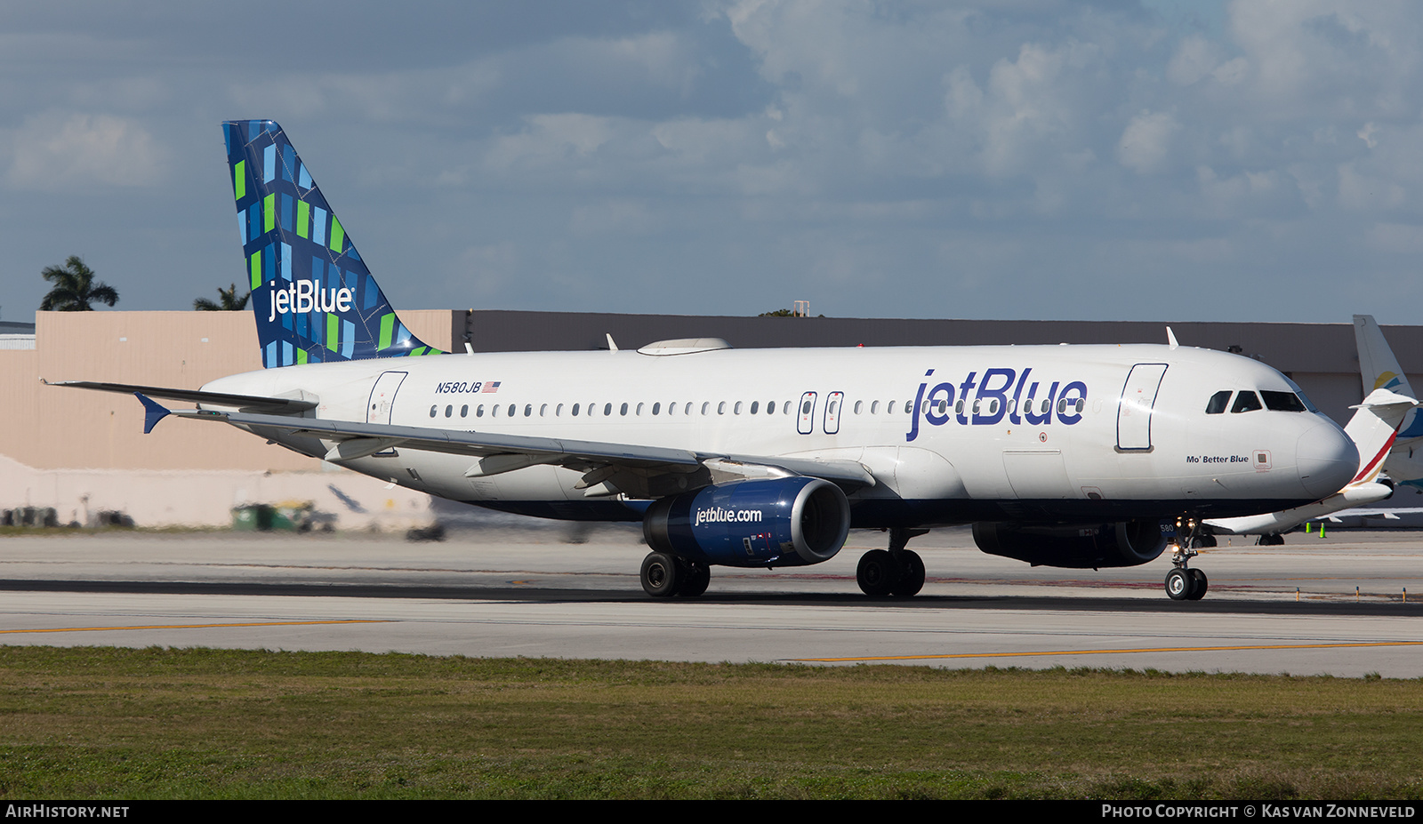Aircraft Photo of N580JB | Airbus A320-232 | JetBlue Airways | AirHistory.net #274796