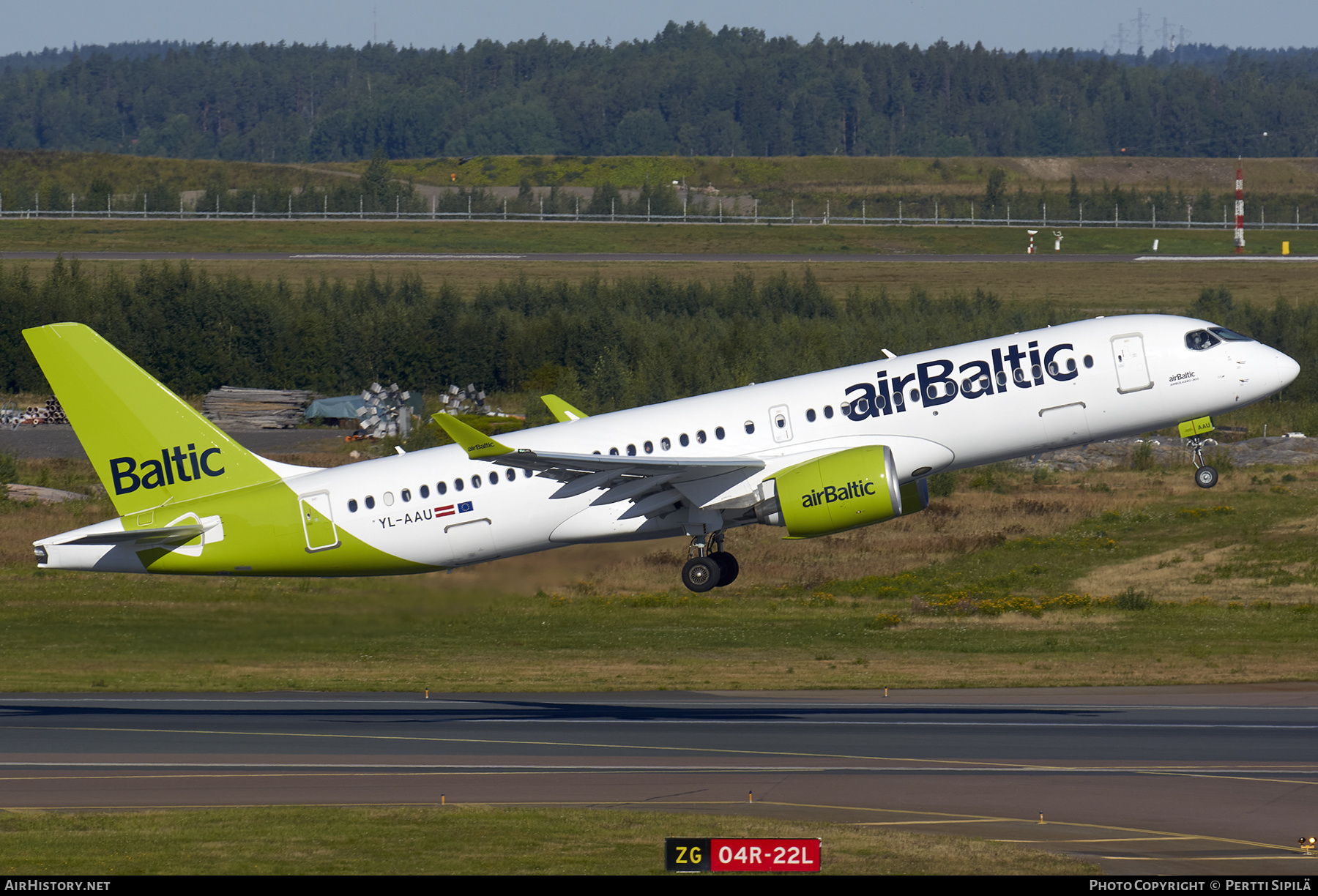 Aircraft Photo of YL-AAU | Airbus A220-371 (BD-500-1A11) | AirBaltic | AirHistory.net #274805