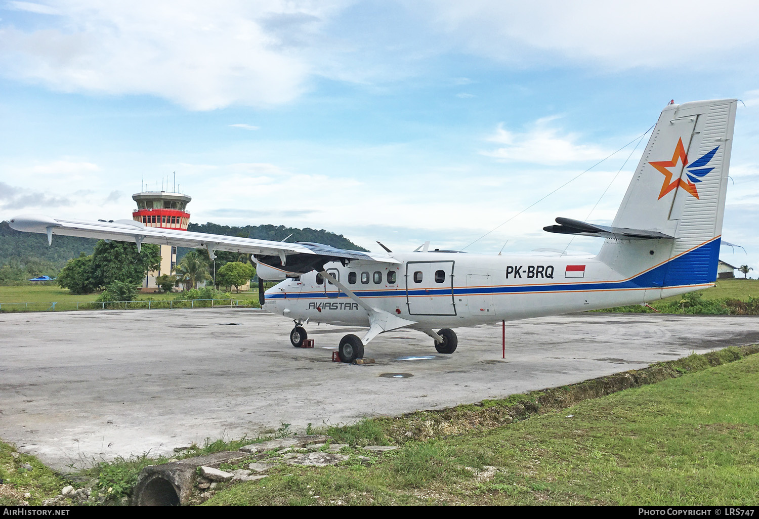 Aircraft Photo of PK-BRQ | De Havilland Canada DHC-6-300 Twin Otter | Aviastar | AirHistory.net #274880