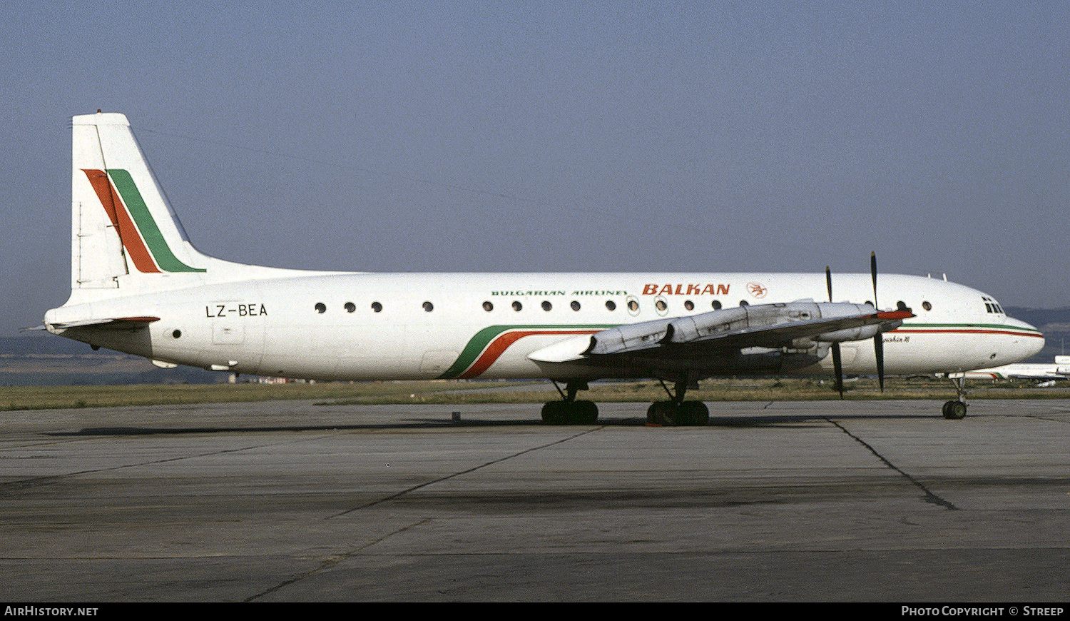 Aircraft Photo of LZ-BEA | Ilyushin Il-18D | Balkan - Bulgarian Airlines | AirHistory.net #274925