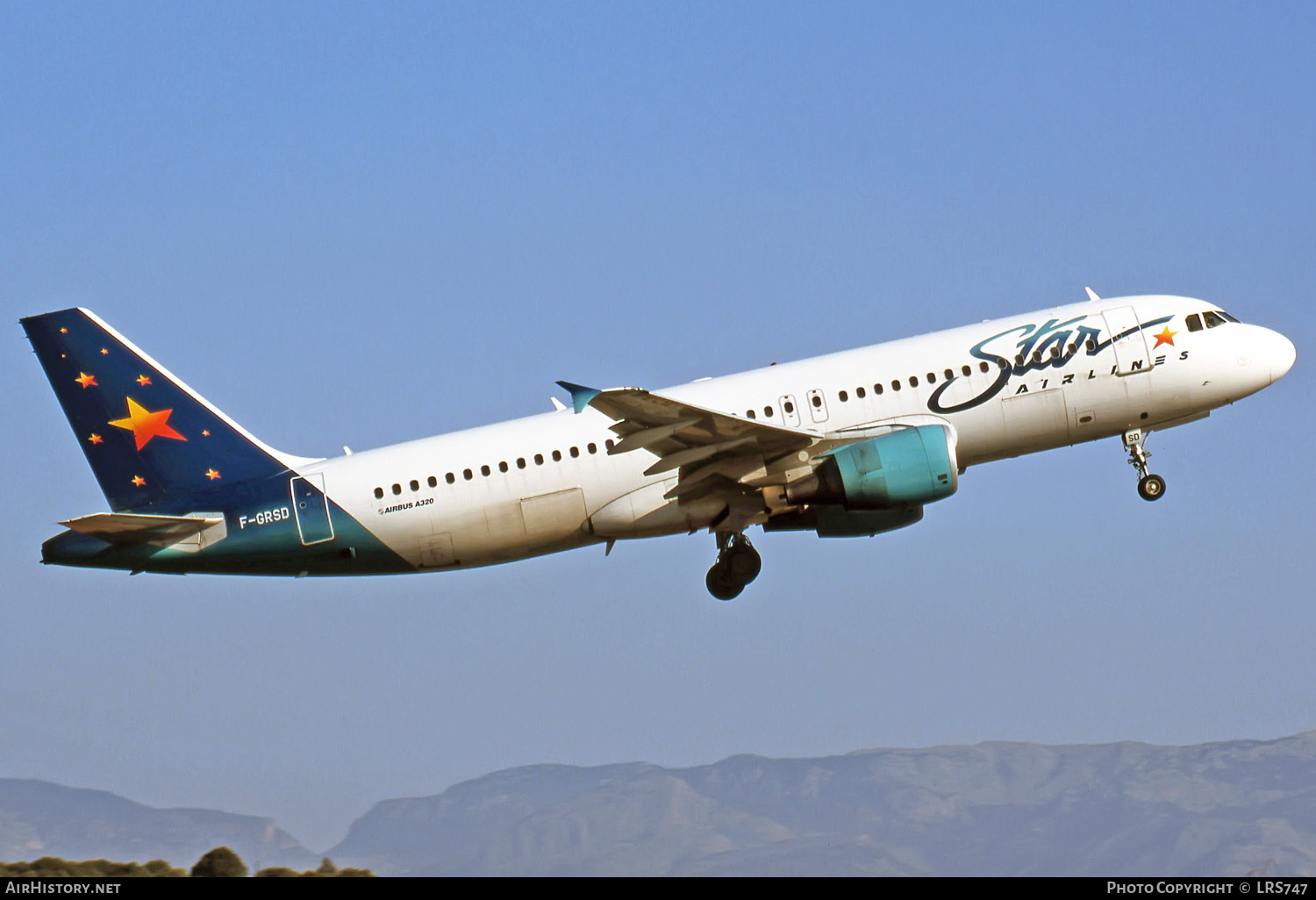 Aircraft Photo of F-GRSD | Airbus A320-214 | STAR Europe | AirHistory.net #274933