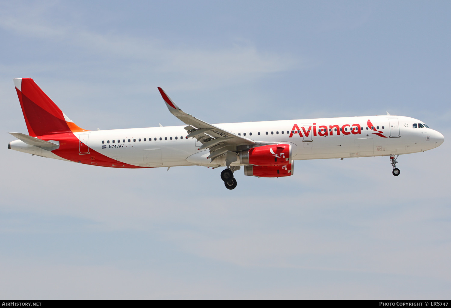 Aircraft Photo of N747AV | Airbus A321-231 | Avianca | AirHistory.net #274981