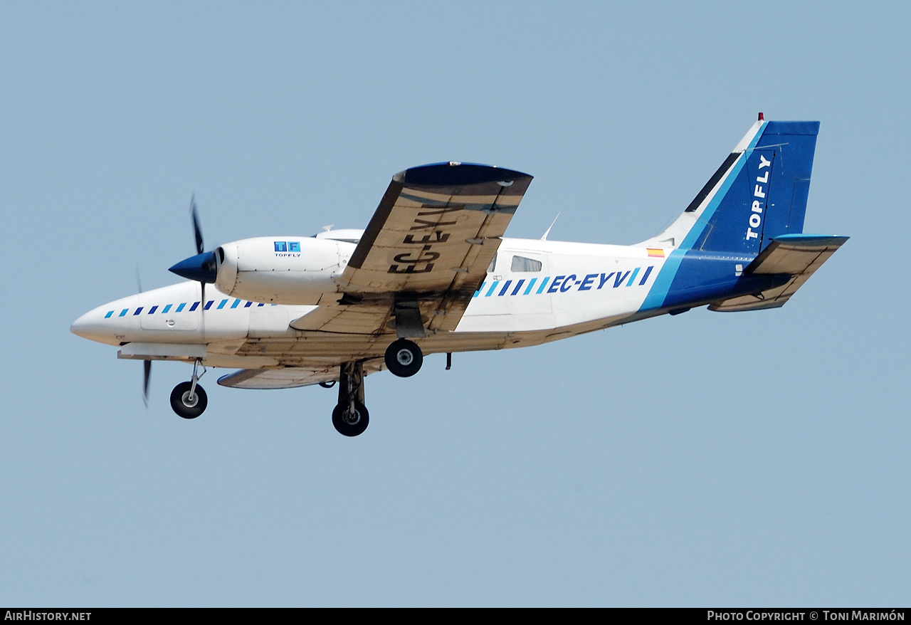 Aircraft Photo of EC-EYV | Piper PA-34-220T Seneca III | Top Fly | AirHistory.net #275107