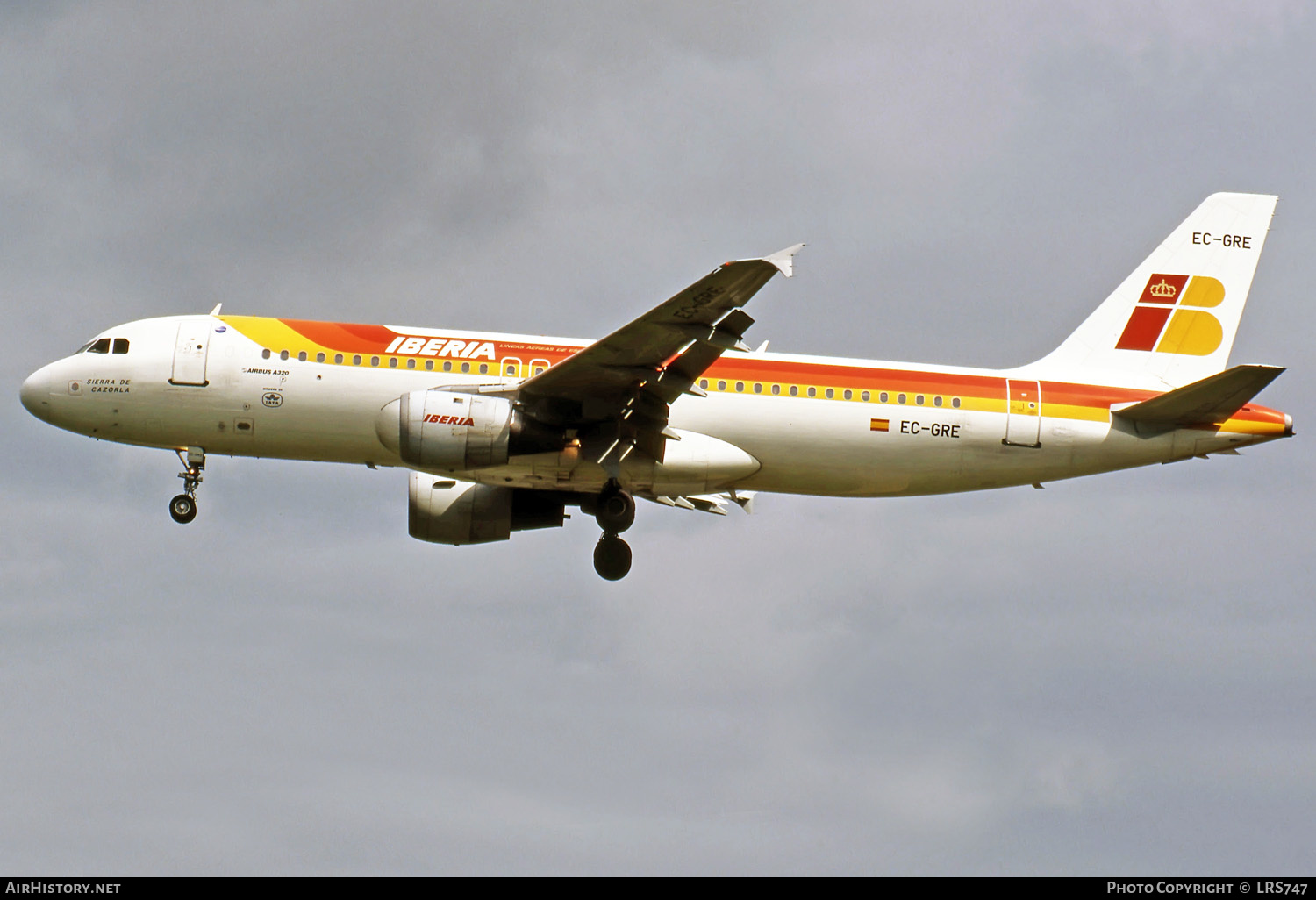 Aircraft Photo of EC-GRE | Airbus A320-211 | Iberia | AirHistory.net #275125