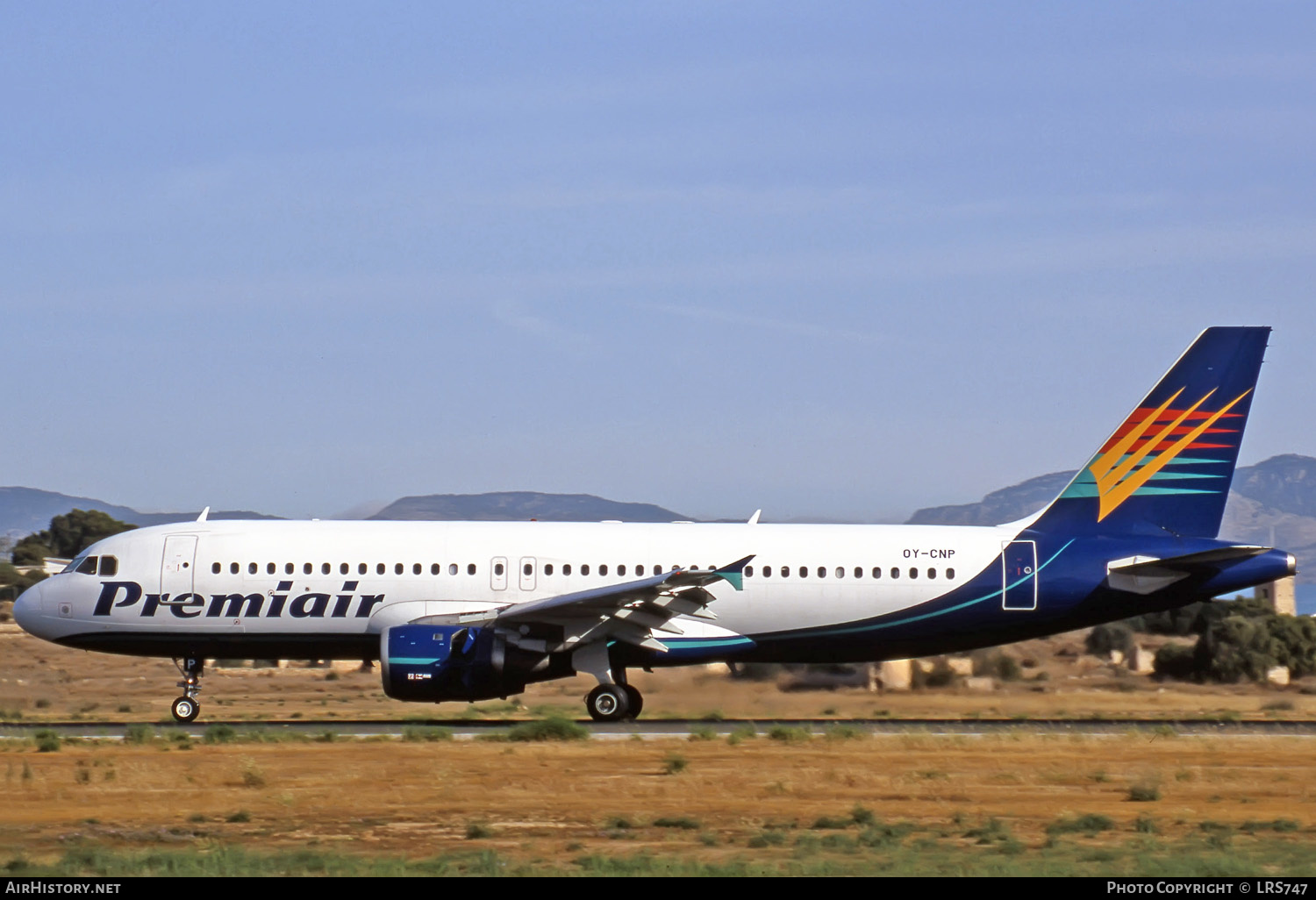 Aircraft Photo of OY-CNP | Airbus A320-212 | Premiair | AirHistory.net #275131