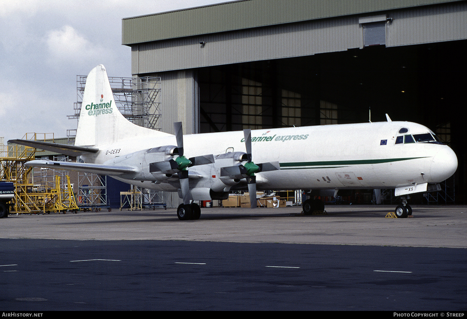 Aircraft Photo of G-CEXS | Lockheed L-188C(F) Electra | Channel Express | AirHistory.net #275151