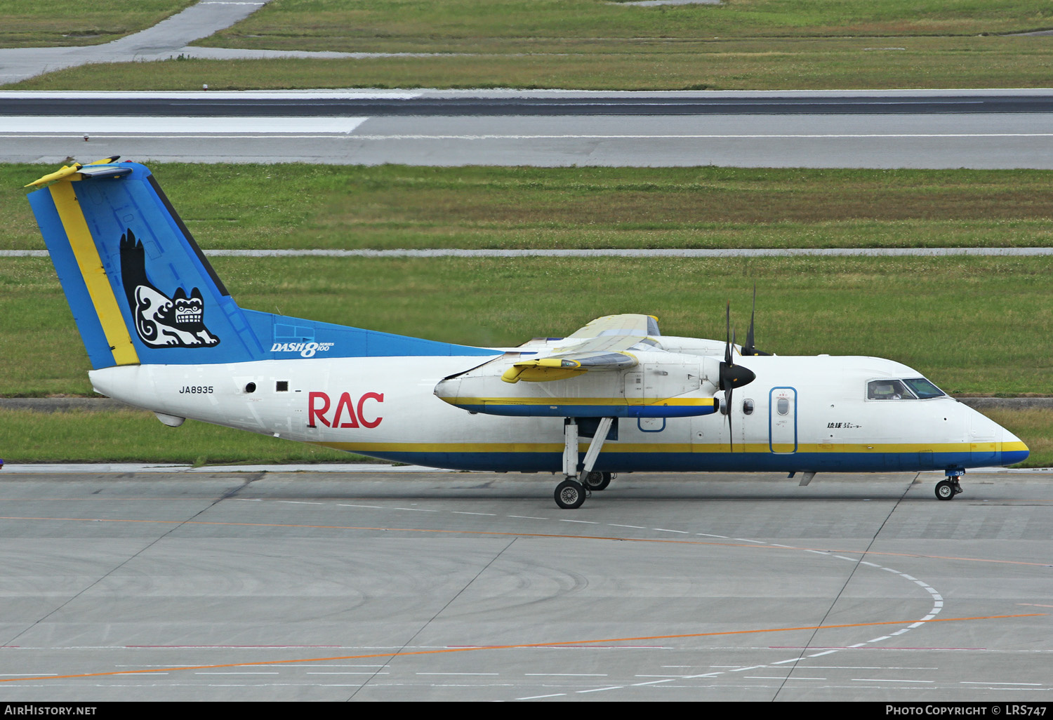 Aircraft Photo of JA8935 | Bombardier DHC-8-103Q Dash 8 | RAC - Ryukyu Air Commuter | AirHistory.net #275216