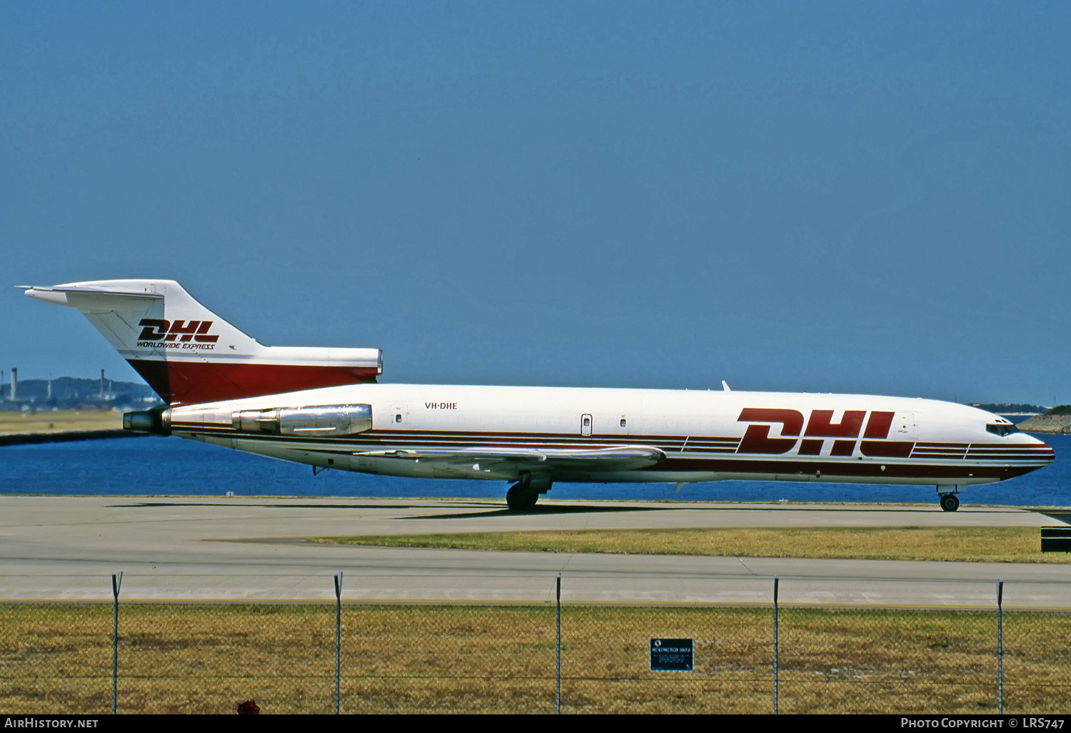 Aircraft Photo of VH-DHE | Boeing 727-2J4/Adv(F) | DHL Worldwide Express | AirHistory.net #275378