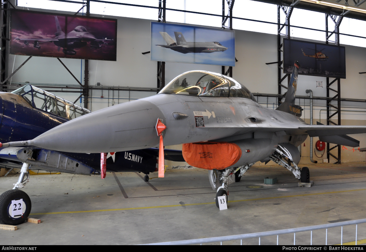 Aircraft Photo of J-265 | General Dynamics F-16B Fighting Falcon | Netherlands - Air Force | AirHistory.net #275599