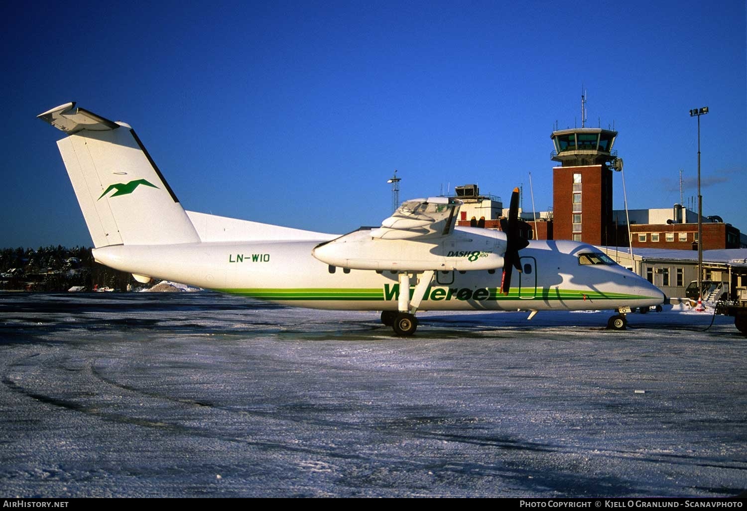 Aircraft Photo of LN-WIO | De Havilland Canada DHC-8-103 Dash 8 | Widerøe | AirHistory.net #275635