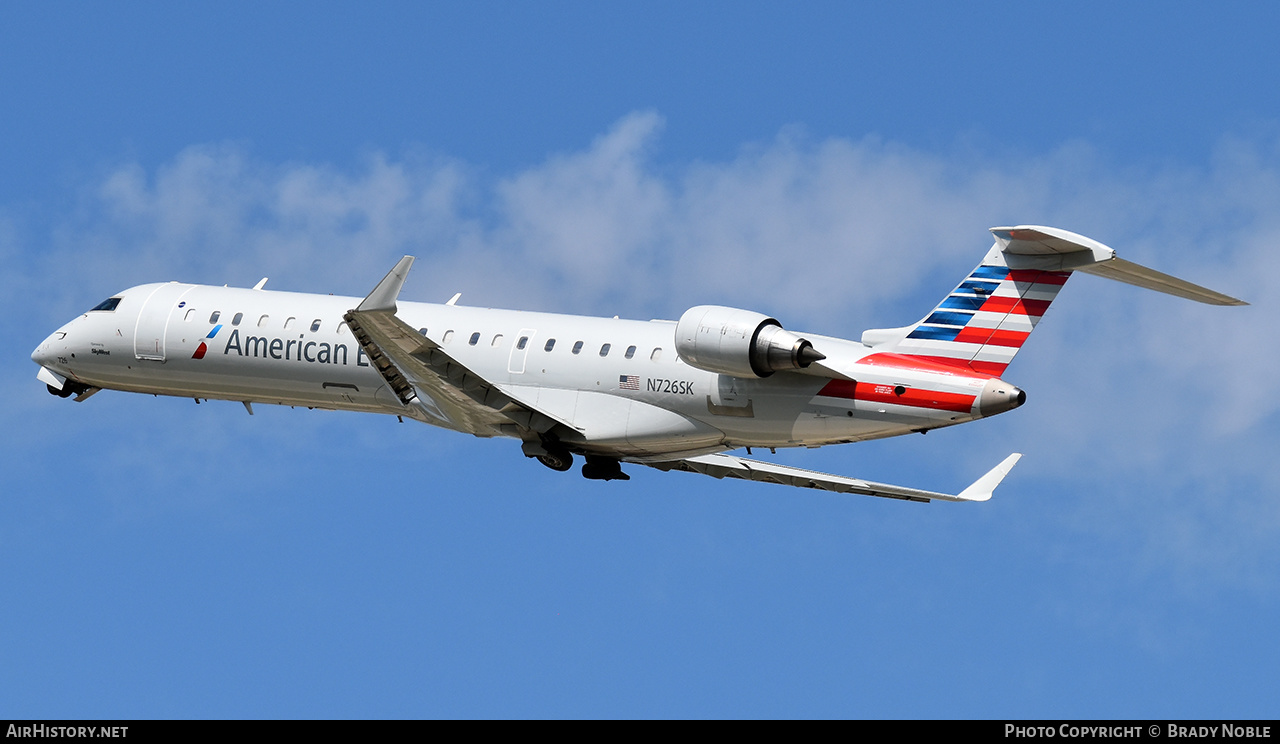 Aircraft Photo of N726SK | Bombardier CRJ-701ER (CL-600-2C10) | American Eagle | AirHistory.net #275667