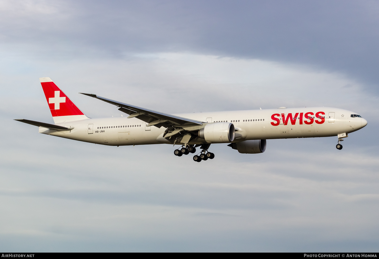 Aircraft Photo of HB-JNH | Boeing 777-300/ER | Swiss International Air Lines | AirHistory.net #275739