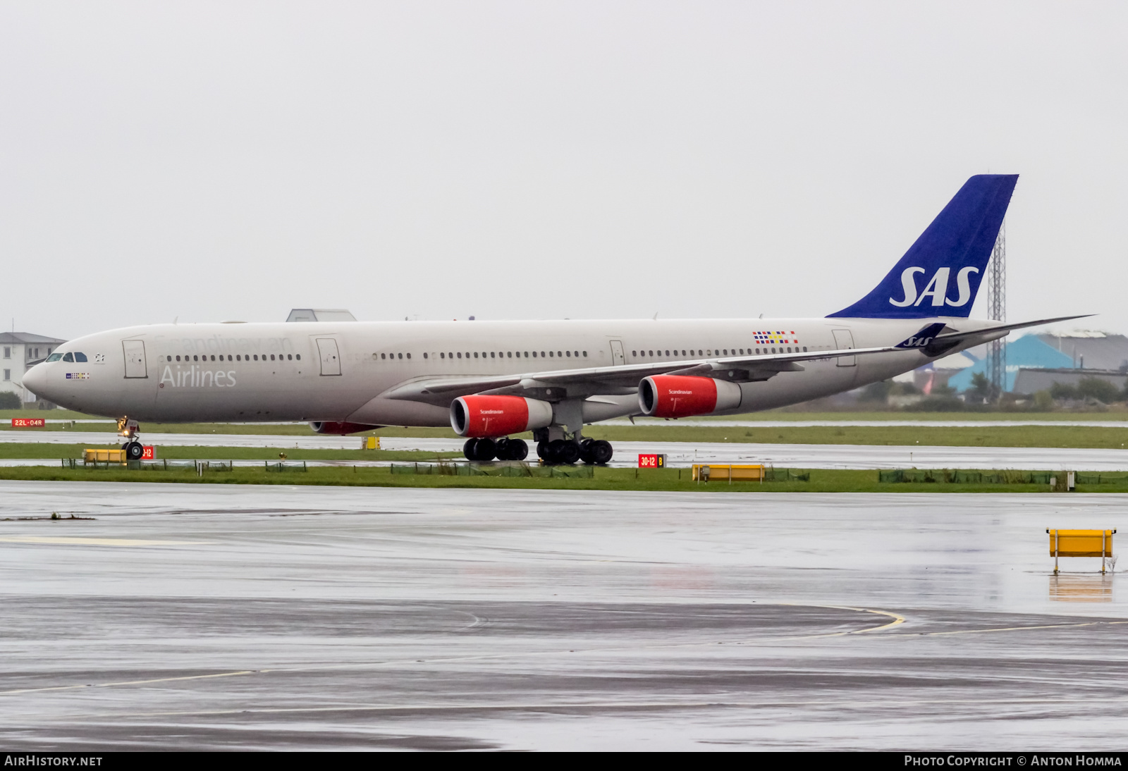 Aircraft Photo of LN-RKP | Airbus A340-313X | Scandinavian Airlines - SAS | AirHistory.net #275793