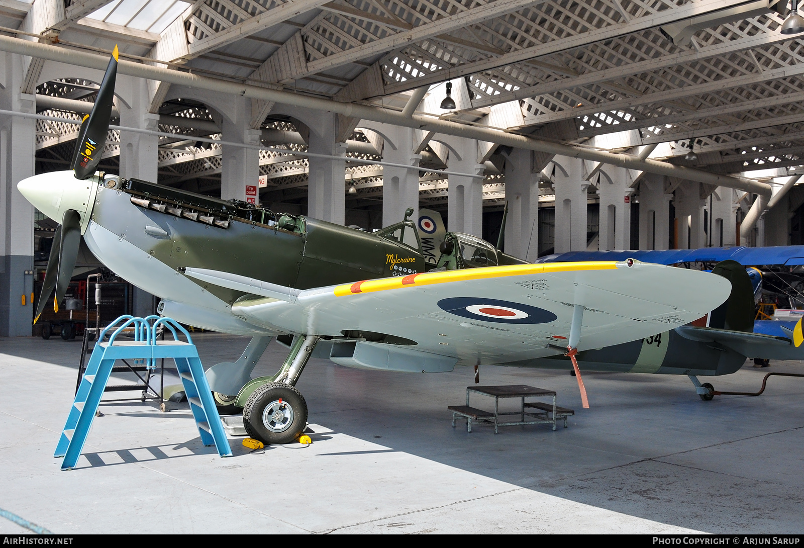 Aircraft Photo of G-ASJV / MH434 | Supermarine 361 Spitfire LF9B | UK - Air Force | AirHistory.net #275817