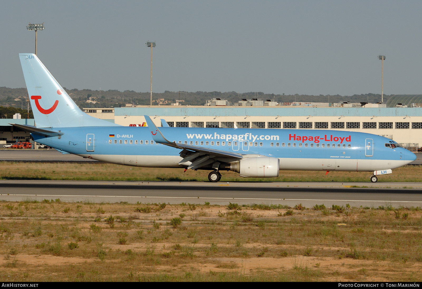 Aircraft Photo of D-AHLH | Boeing 737-8K5 | Hapag-Lloyd | AirHistory.net #275827