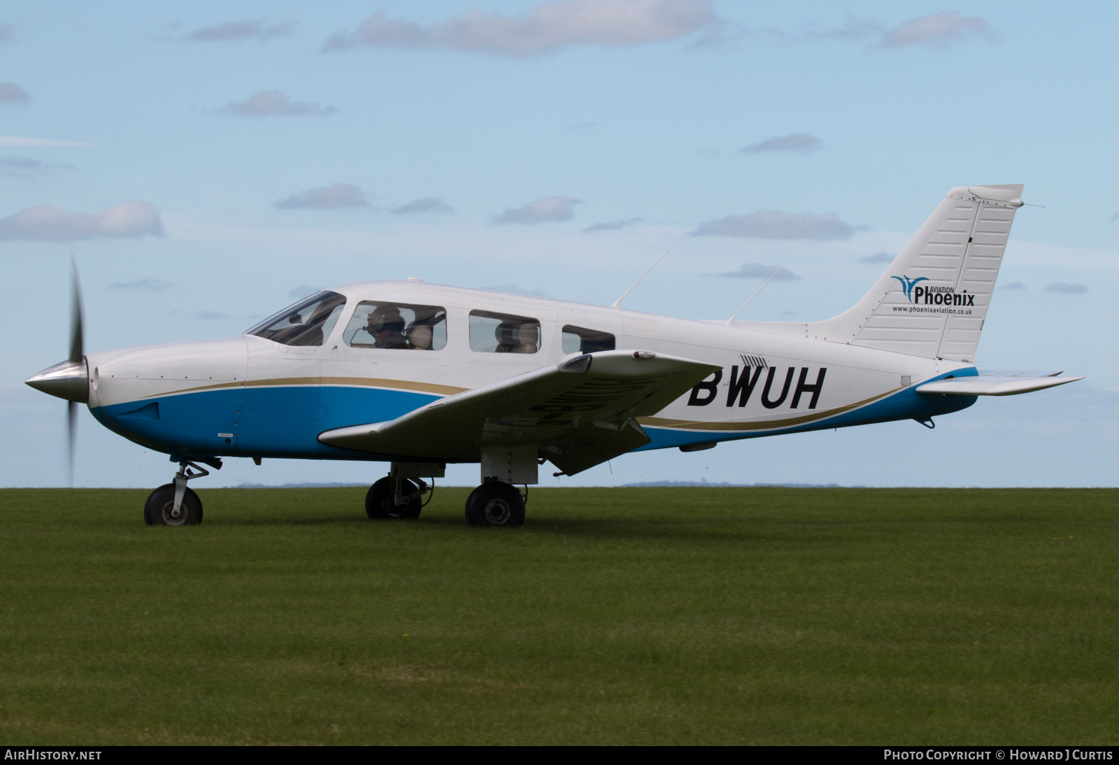 Aircraft Photo of G-BWUH | Piper PA-28-181 Archer III | Phoenix Aviation | AirHistory.net #275853