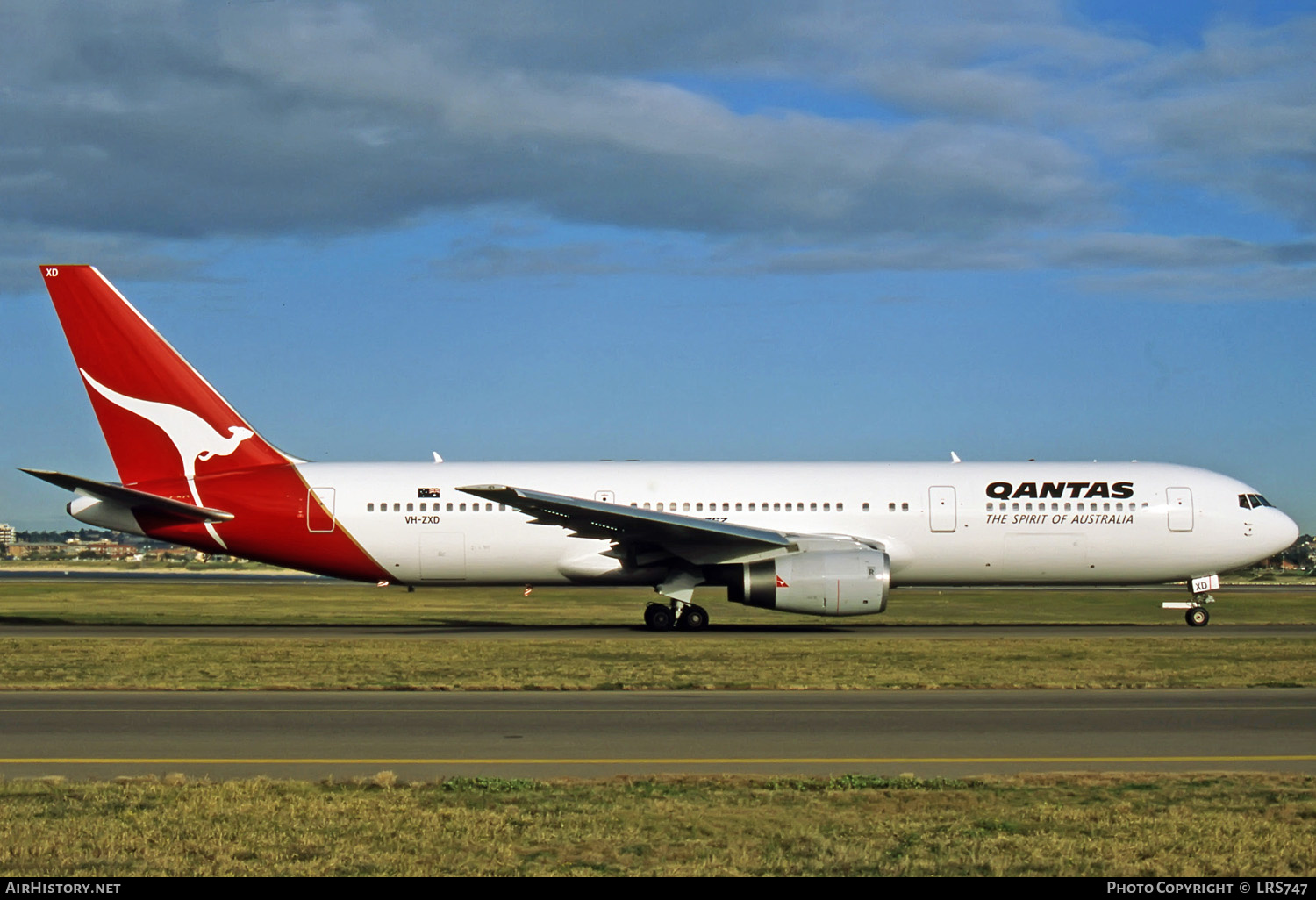 Aircraft Photo of VH-ZXD | Boeing 767-336/ER | Qantas | AirHistory.net #275862