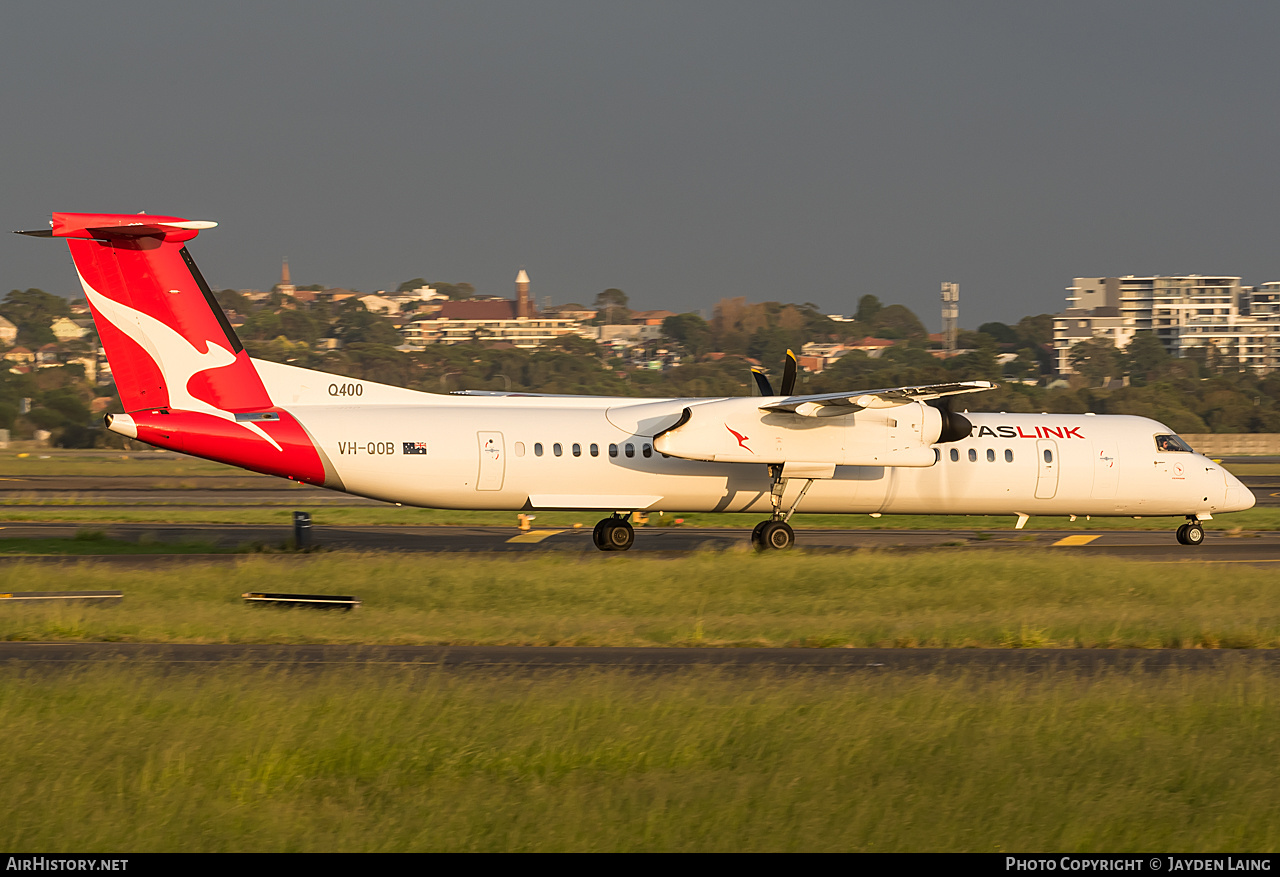 Aircraft Photo of VH-QOB | Bombardier DHC-8-402 Dash 8 | QantasLink | AirHistory.net #275939