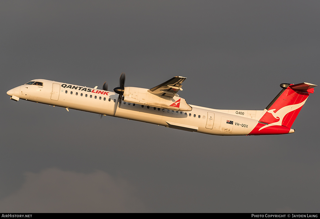 Aircraft Photo of VH-QOX | Bombardier DHC-8-402 Dash 8 | QantasLink | AirHistory.net #275949