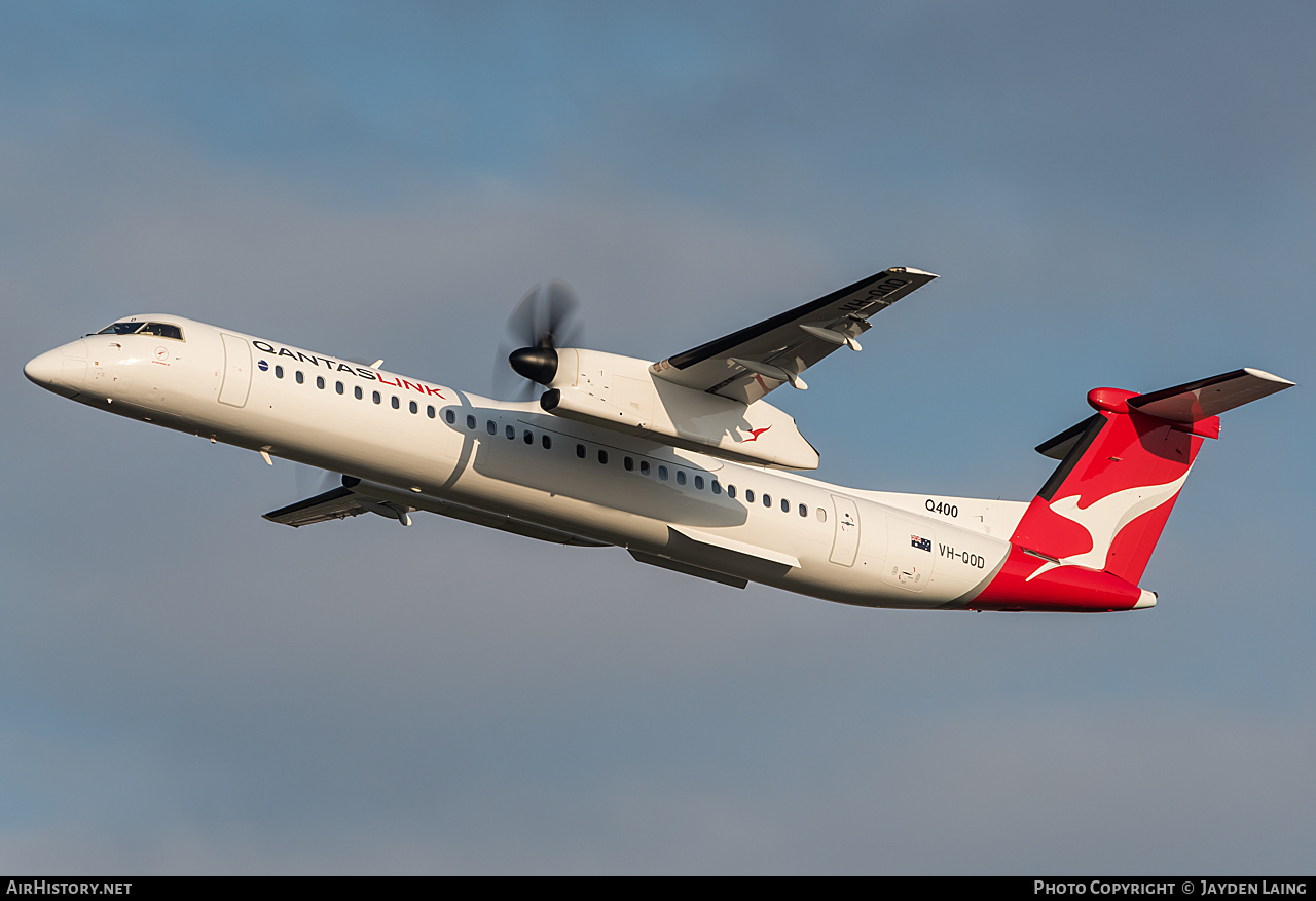 Aircraft Photo of VH-QOD | Bombardier DHC-8-402 Dash 8 | QantasLink | AirHistory.net #275990