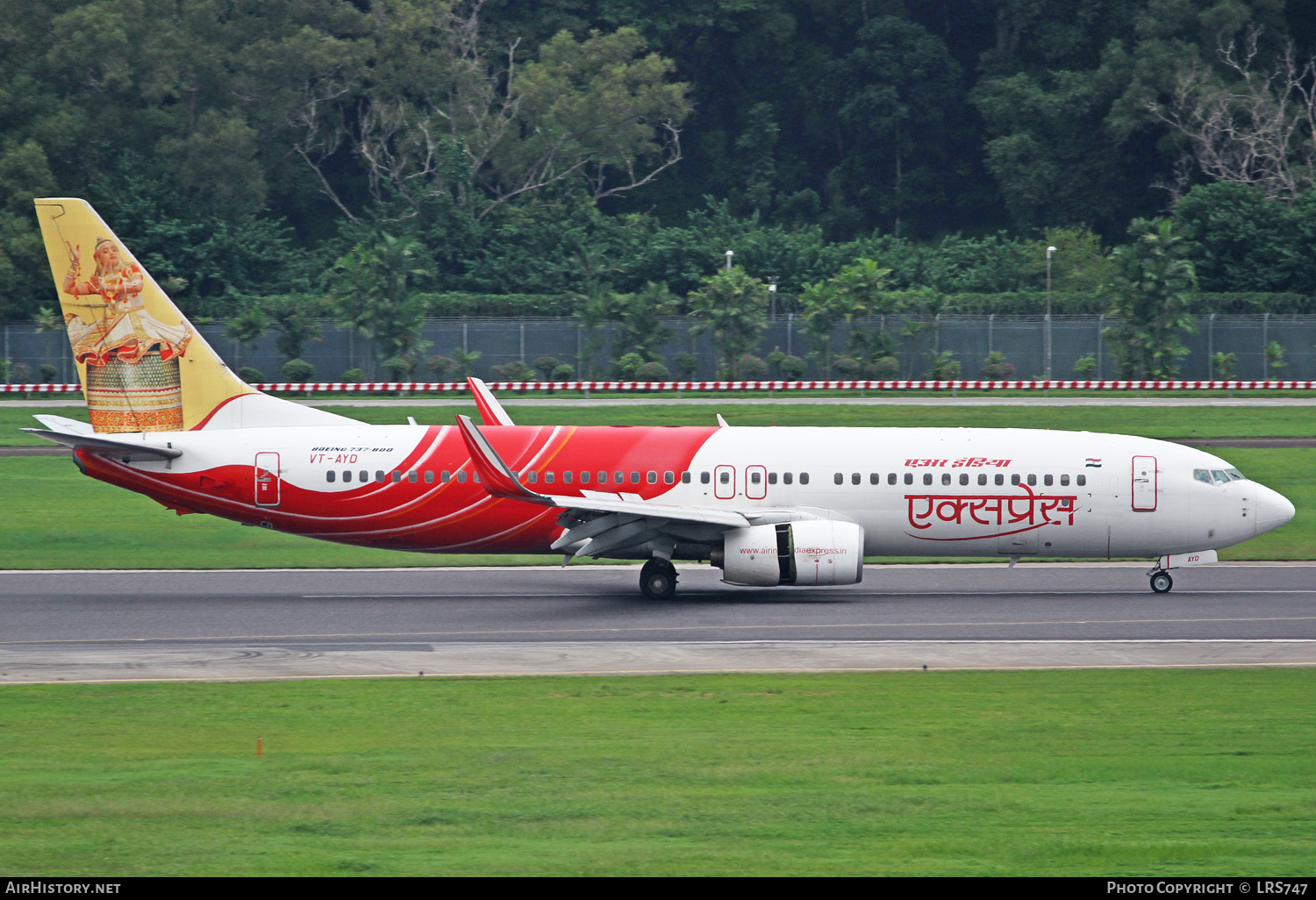 Aircraft Photo of VT-AYD | Boeing 737-8HG | Air India Express | AirHistory.net #276009
