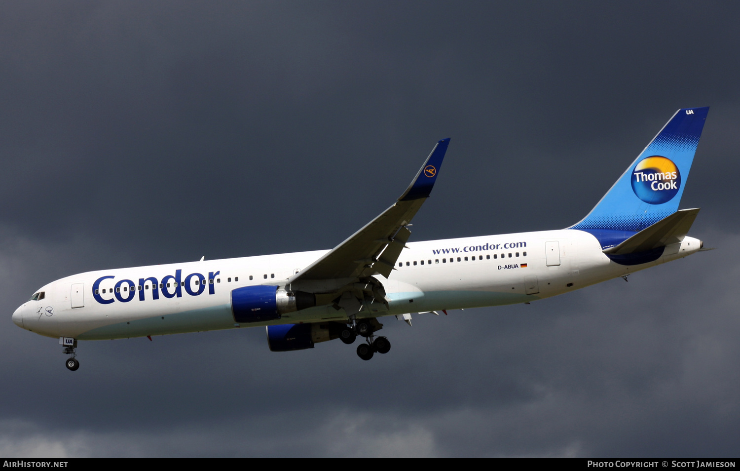 Aircraft Photo of D-ABUA | Boeing 767-330/ER | Condor Flugdienst | AirHistory.net #276124