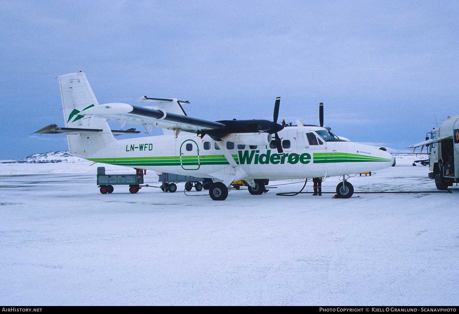Aircraft Photo of LN-WFD | De Havilland Canada DHC-6-300 Twin Otter | Widerøe | AirHistory.net #276197