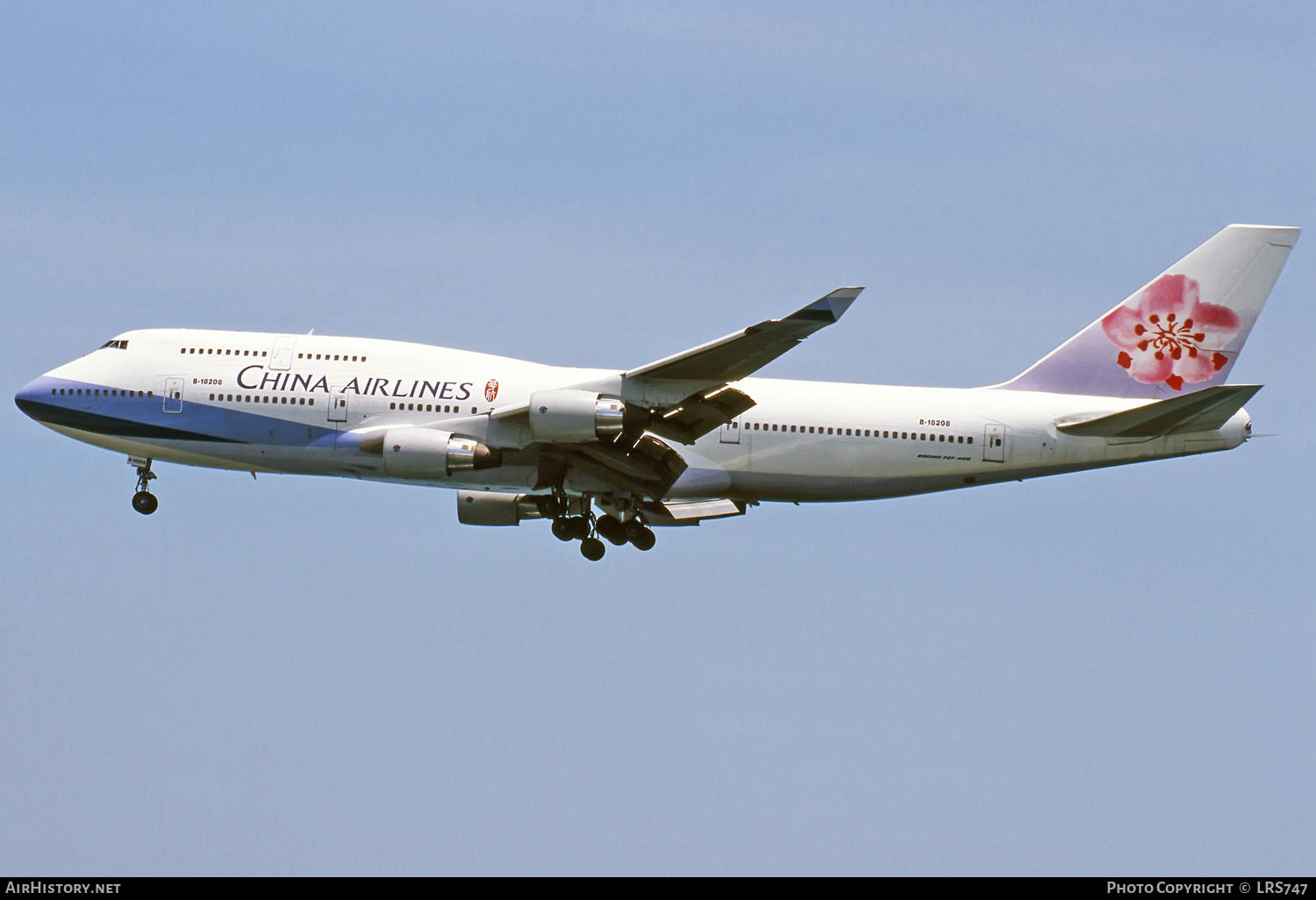 Aircraft Photo of B-18208 | Boeing 747-409 | China Airlines | AirHistory.net #276208