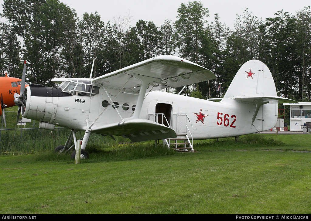 Aircraft Photo of 562 red | Antonov An-2R | Soviet Union - Air Force | AirHistory.net #276212