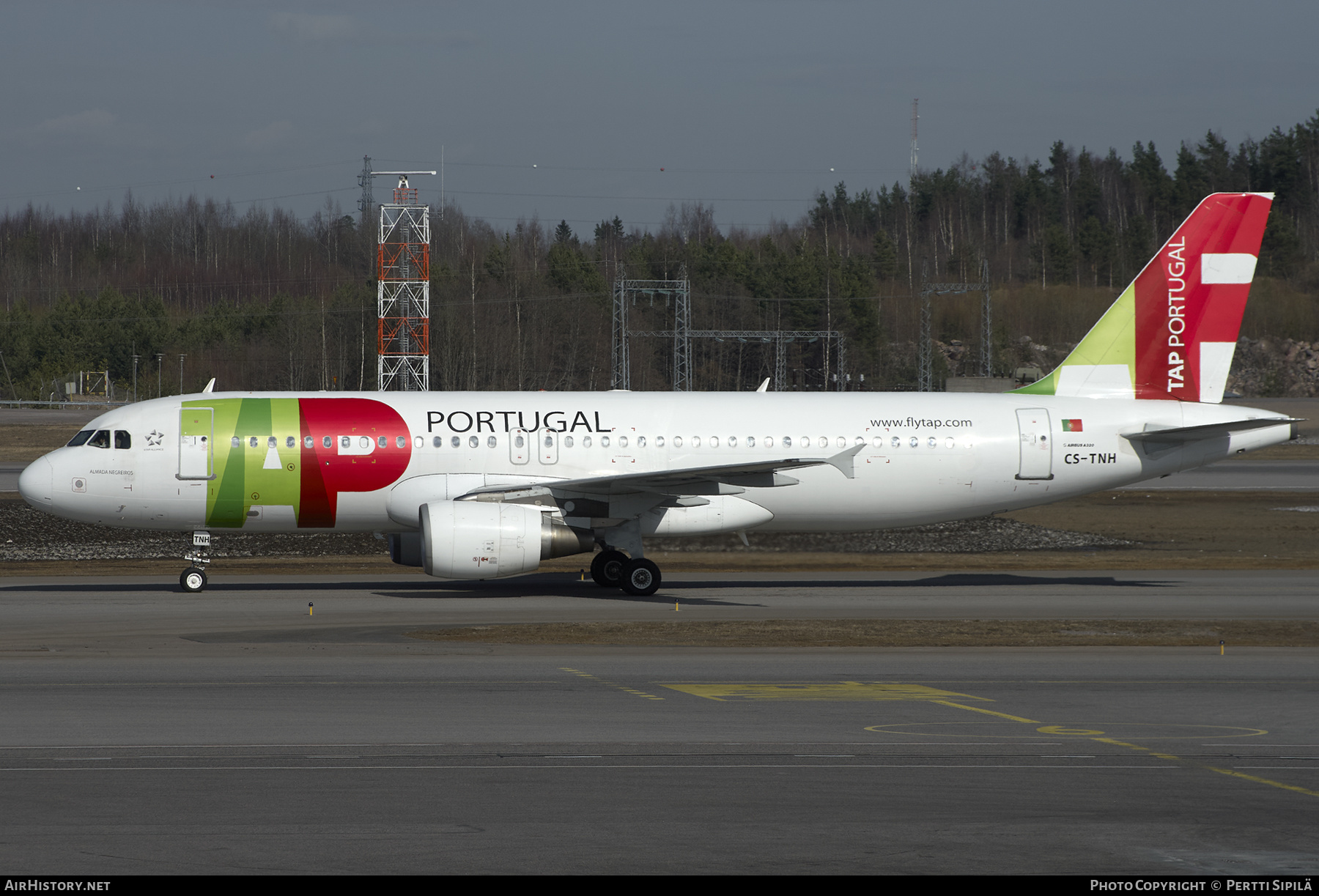 Aircraft Photo of CS-TNH | Airbus A320-214 | TAP Air Portugal | AirHistory.net #276218