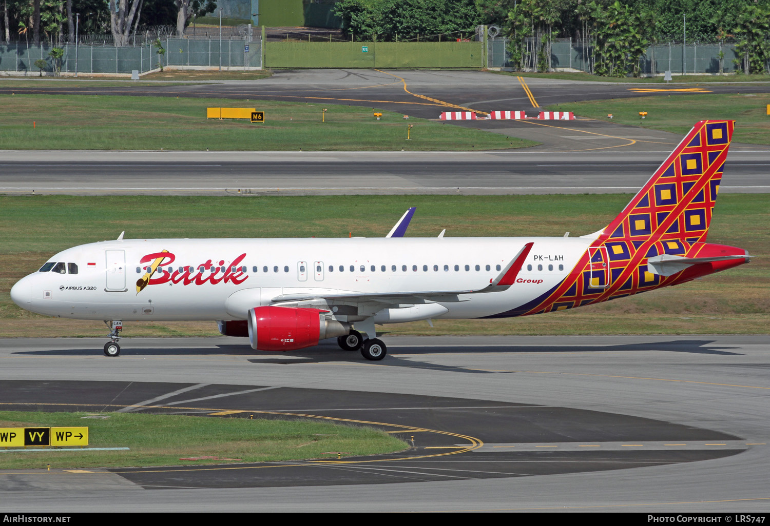Aircraft Photo of PK-LAH | Airbus A320-214 | Batik Air | AirHistory.net #276277