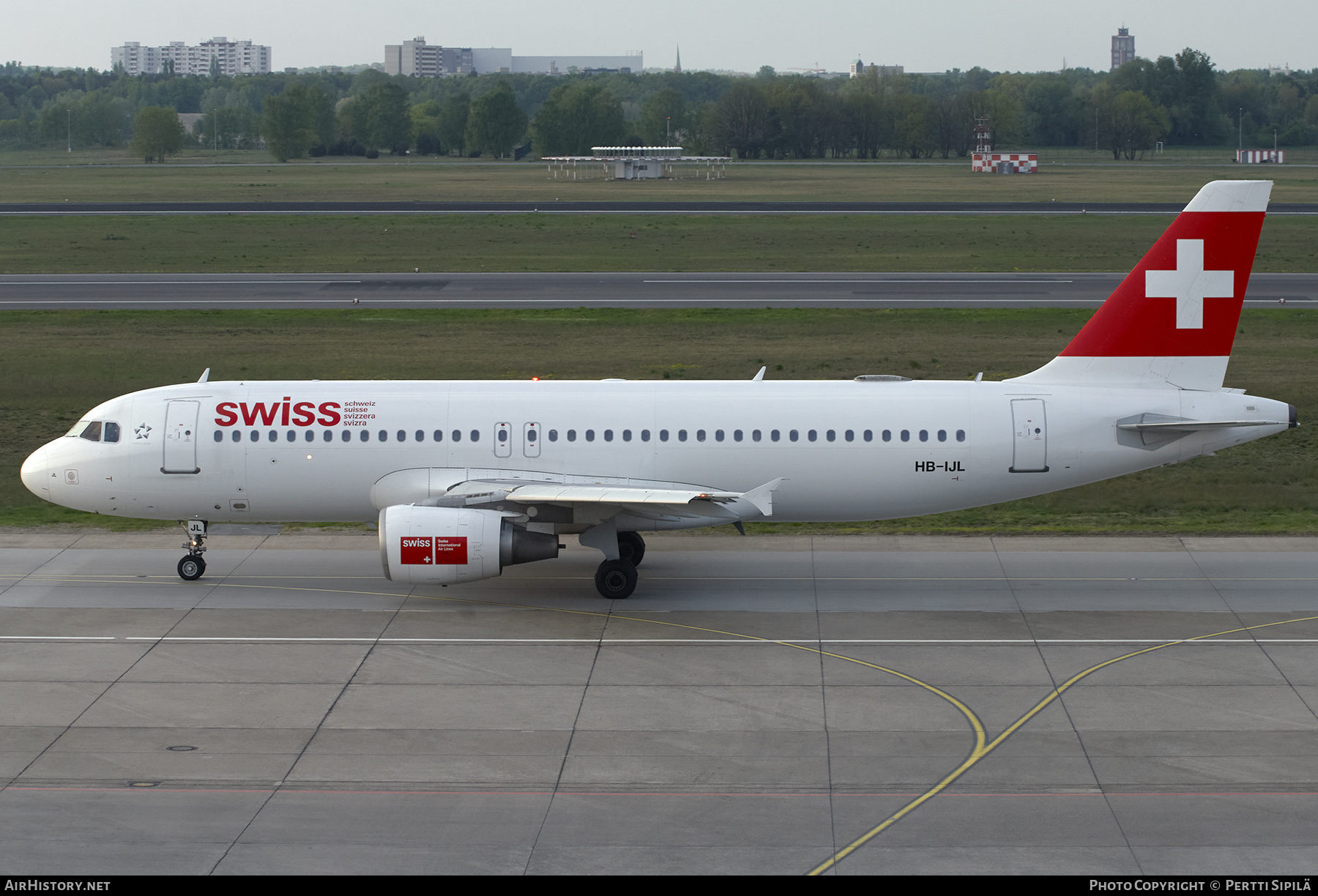 Aircraft Photo of HB-IJL | Airbus A320-214 | Swiss International Air Lines | AirHistory.net #276347