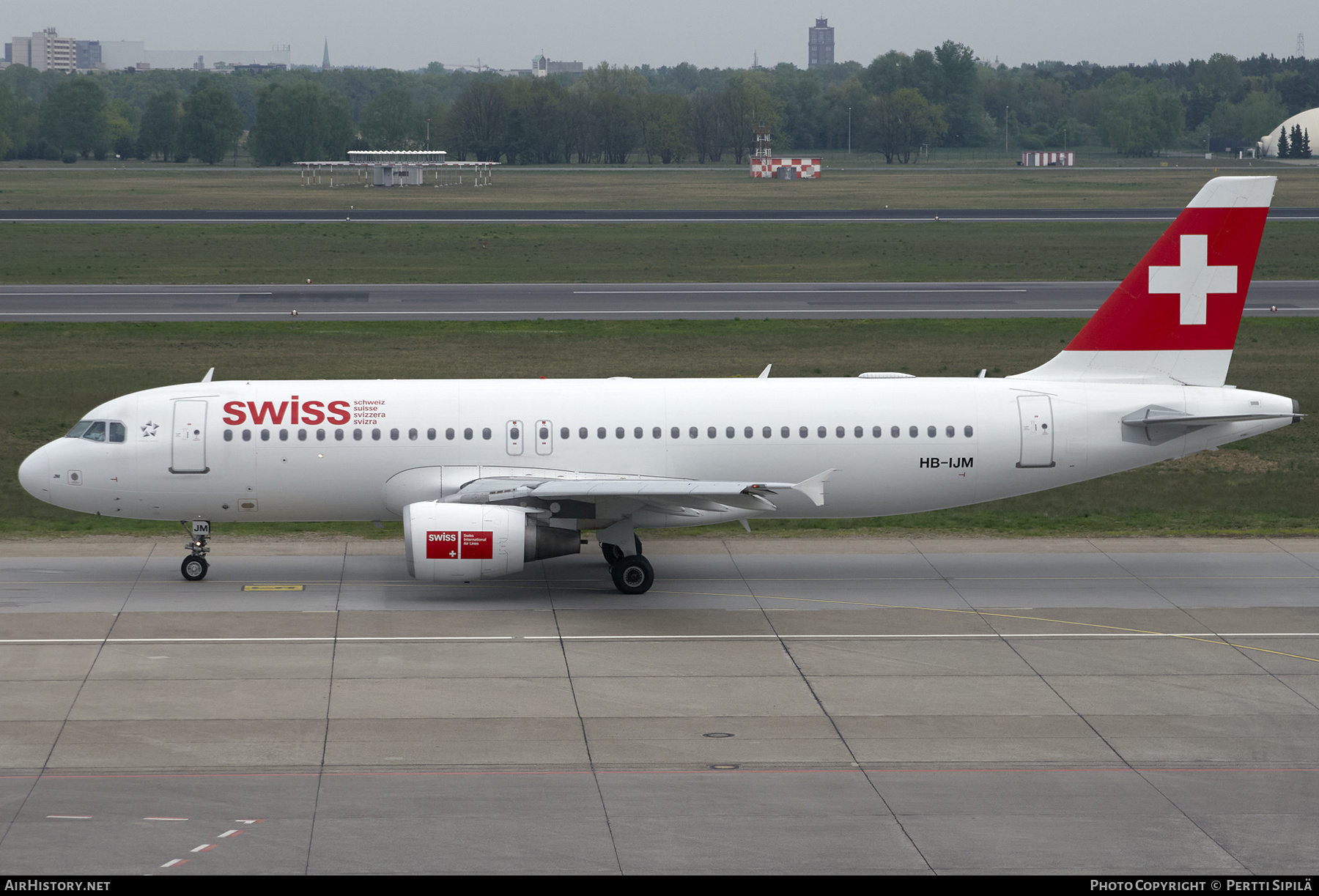 Aircraft Photo of HB-IJM | Airbus A320-214 | Swiss International Air Lines | AirHistory.net #276348