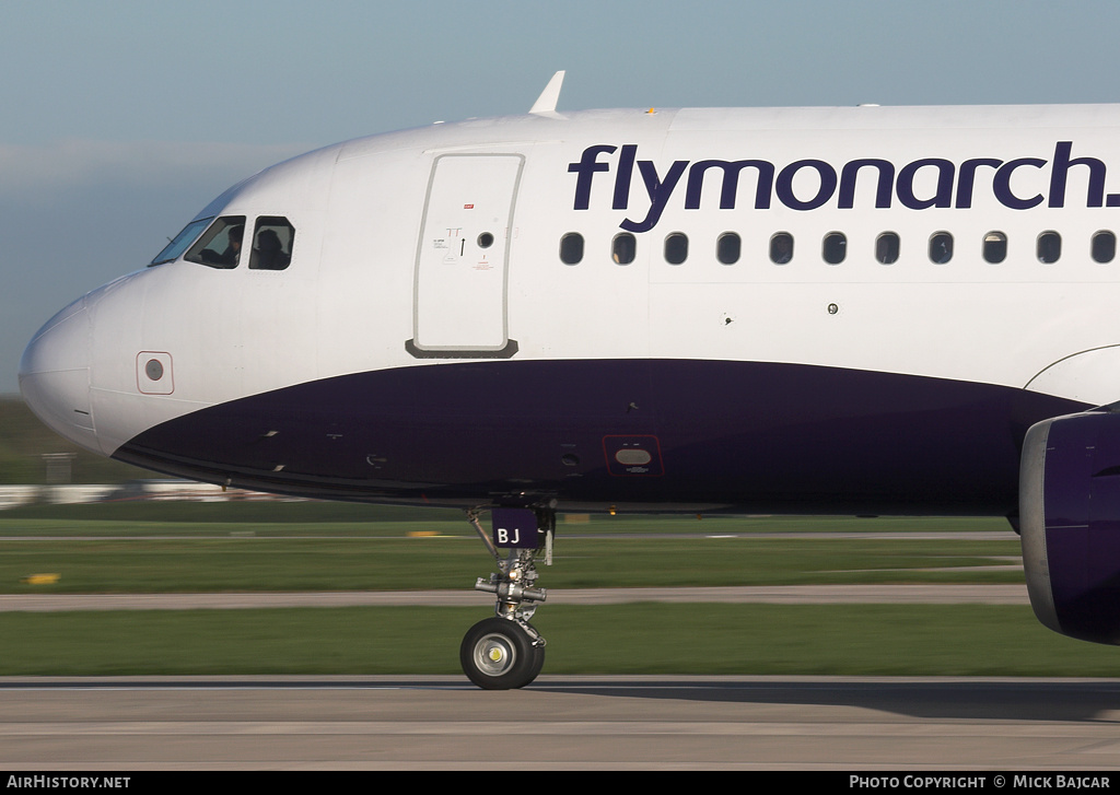 Aircraft Photo of G-OZBJ | Airbus A320-212 | Monarch Airlines | AirHistory.net #276375