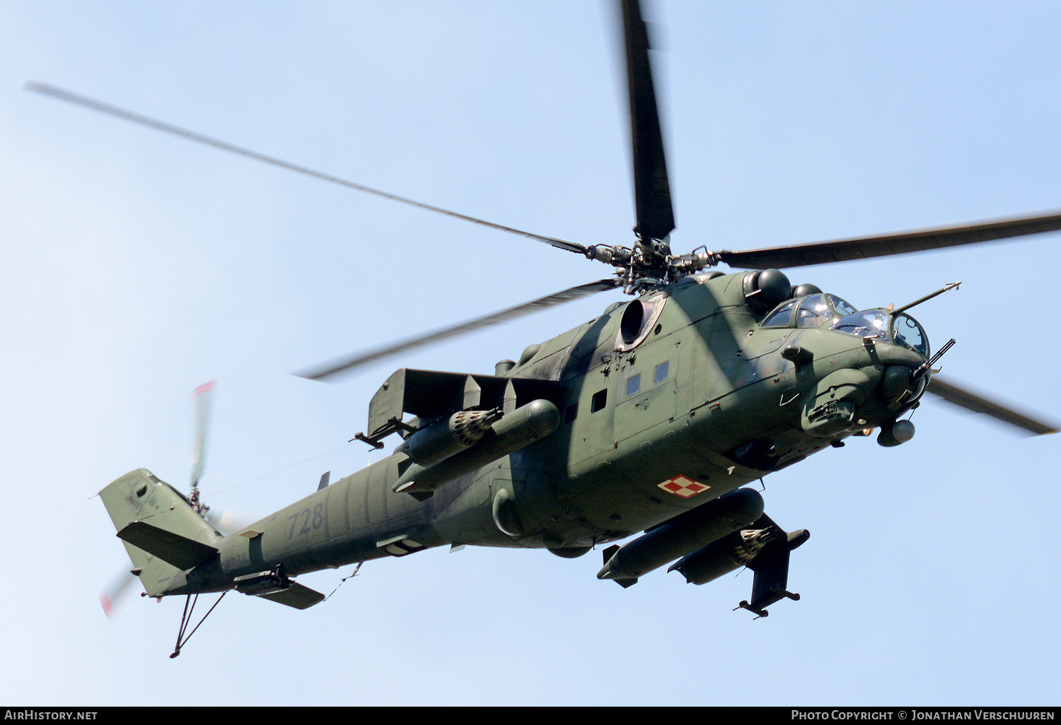Aircraft Photo of 728 | Mil Mi-24W | Poland - Army | AirHistory.net #276443