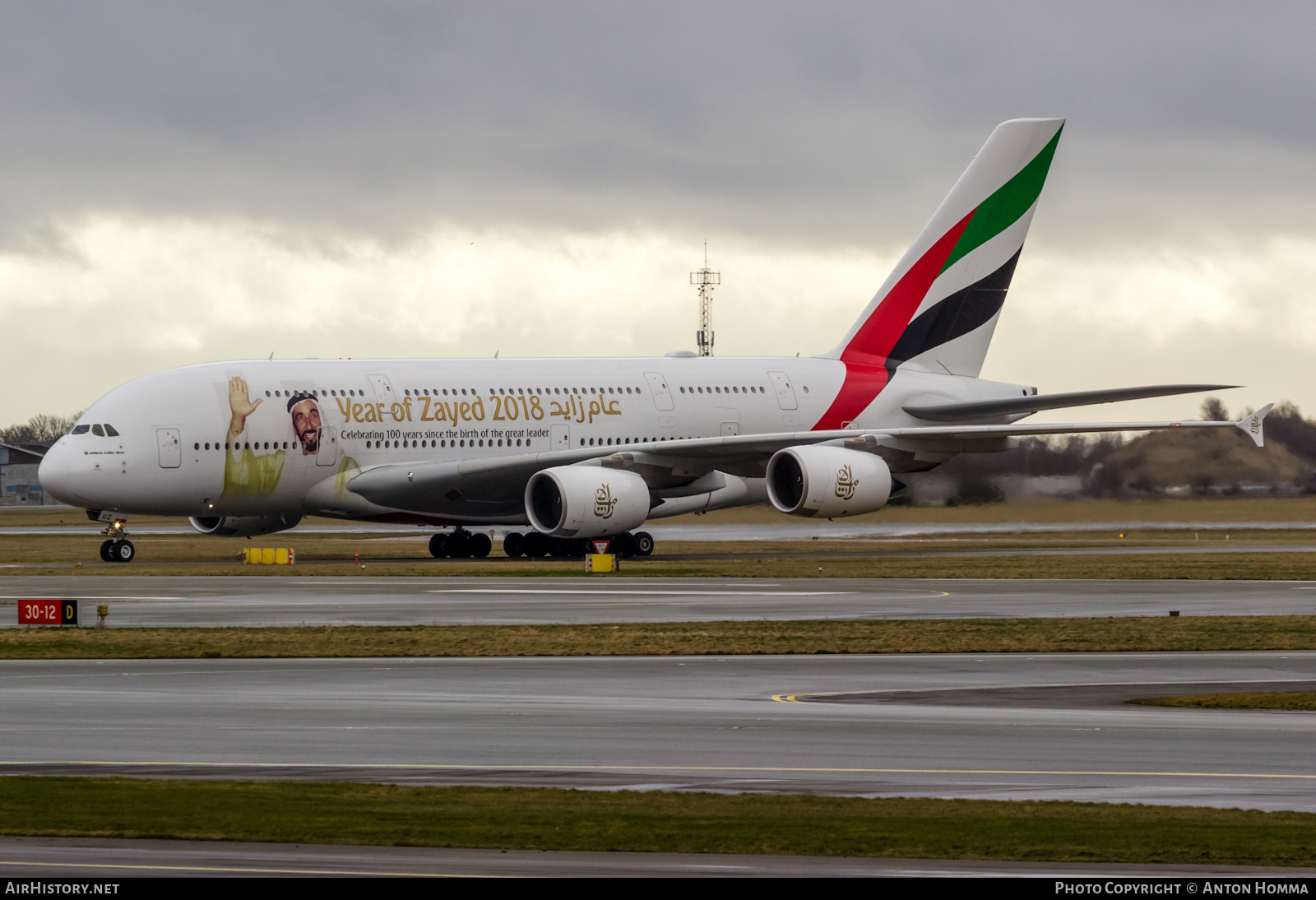 Aircraft Photo of A6-EUZ | Airbus A380-842 | Emirates | AirHistory.net #276482