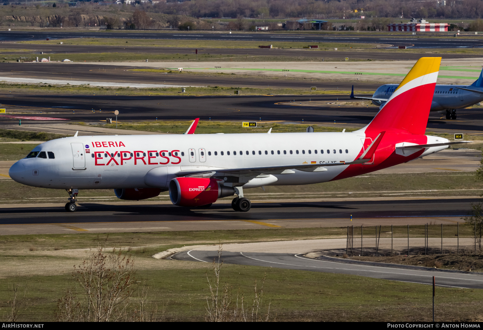 Aircraft Photo of EC-LYE | Airbus A320-216 | Iberia Express | AirHistory.net #276532