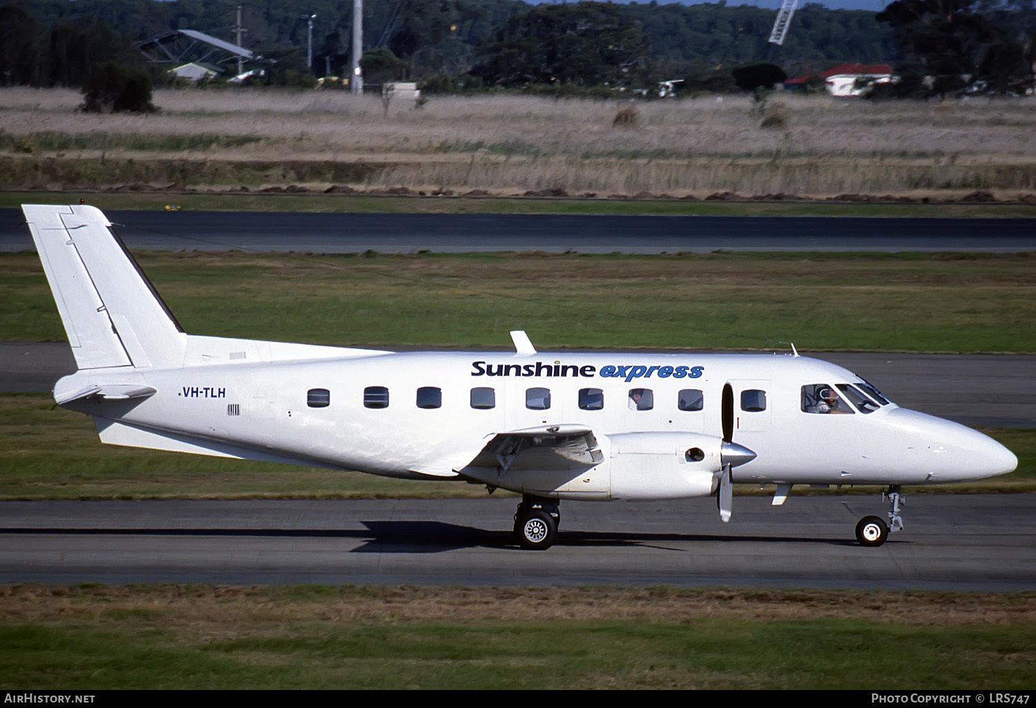 Aircraft Photo of VH-TLH | Embraer EMB-110P1 Bandeirante | Sunshine Express Airlines | AirHistory.net #276607