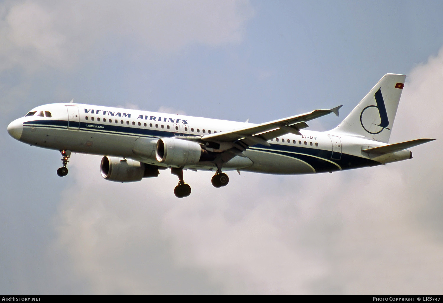 Aircraft Photo of S7-ASF | Airbus A320-214 | Vietnam Airlines | AirHistory.net #276609