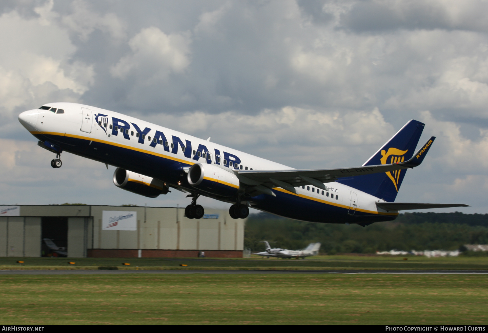 Aircraft Photo of EI-DHT | Boeing 737-8AS | Ryanair | AirHistory.net #276677