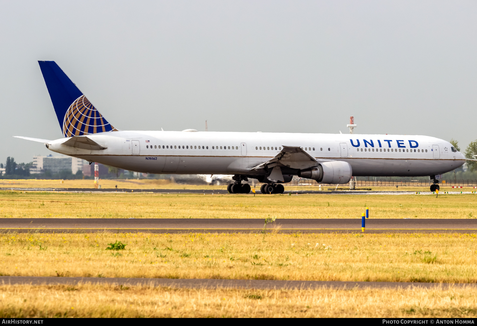 Aircraft Photo of N76062 | Boeing 767-424/ER | United Airlines | AirHistory.net #276690