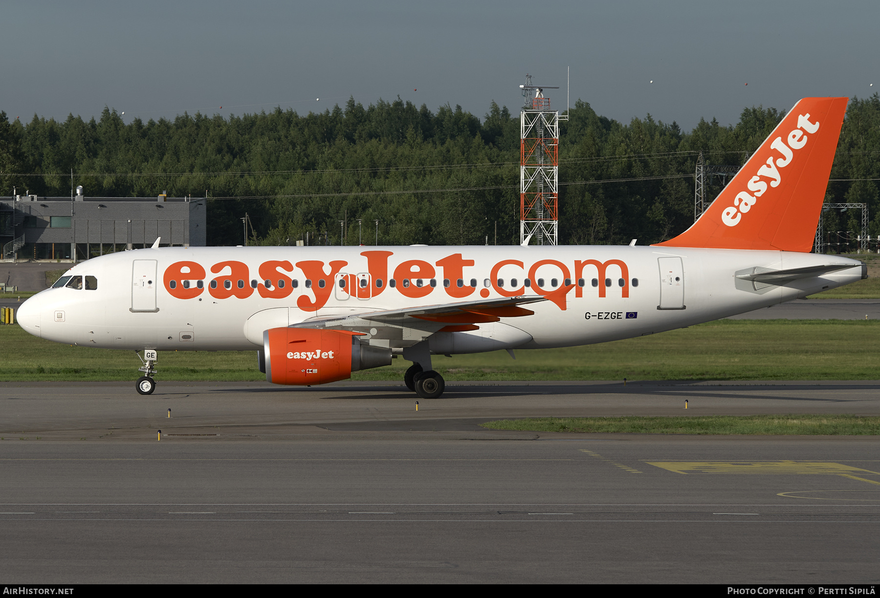 Aircraft Photo of G-EZGE | Airbus A319-111 | EasyJet | AirHistory.net #276847