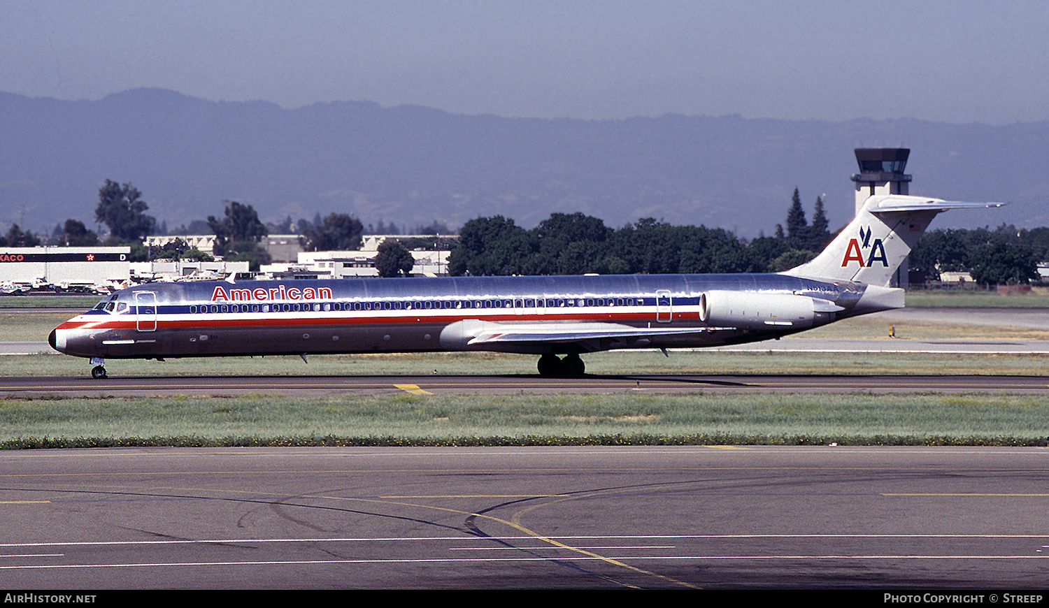 Aircraft Photo of N513AA | McDonnell Douglas MD-82 (DC-9-82) | American Airlines | AirHistory.net #276965