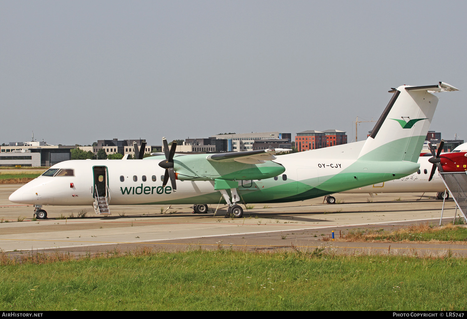 Aircraft Photo of OY-CJY | Bombardier DHC-8-314Q Dash 8 | Widerøe | AirHistory.net #277086