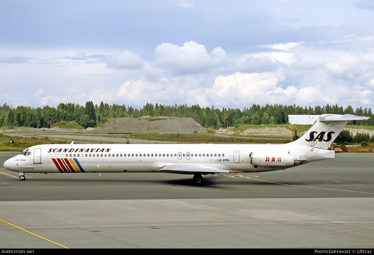 Aircraft Photo of LN-RMN | McDonnell Douglas MD-82 (DC-9-82) | Scandinavian Airlines - SAS | AirHistory.net #277094