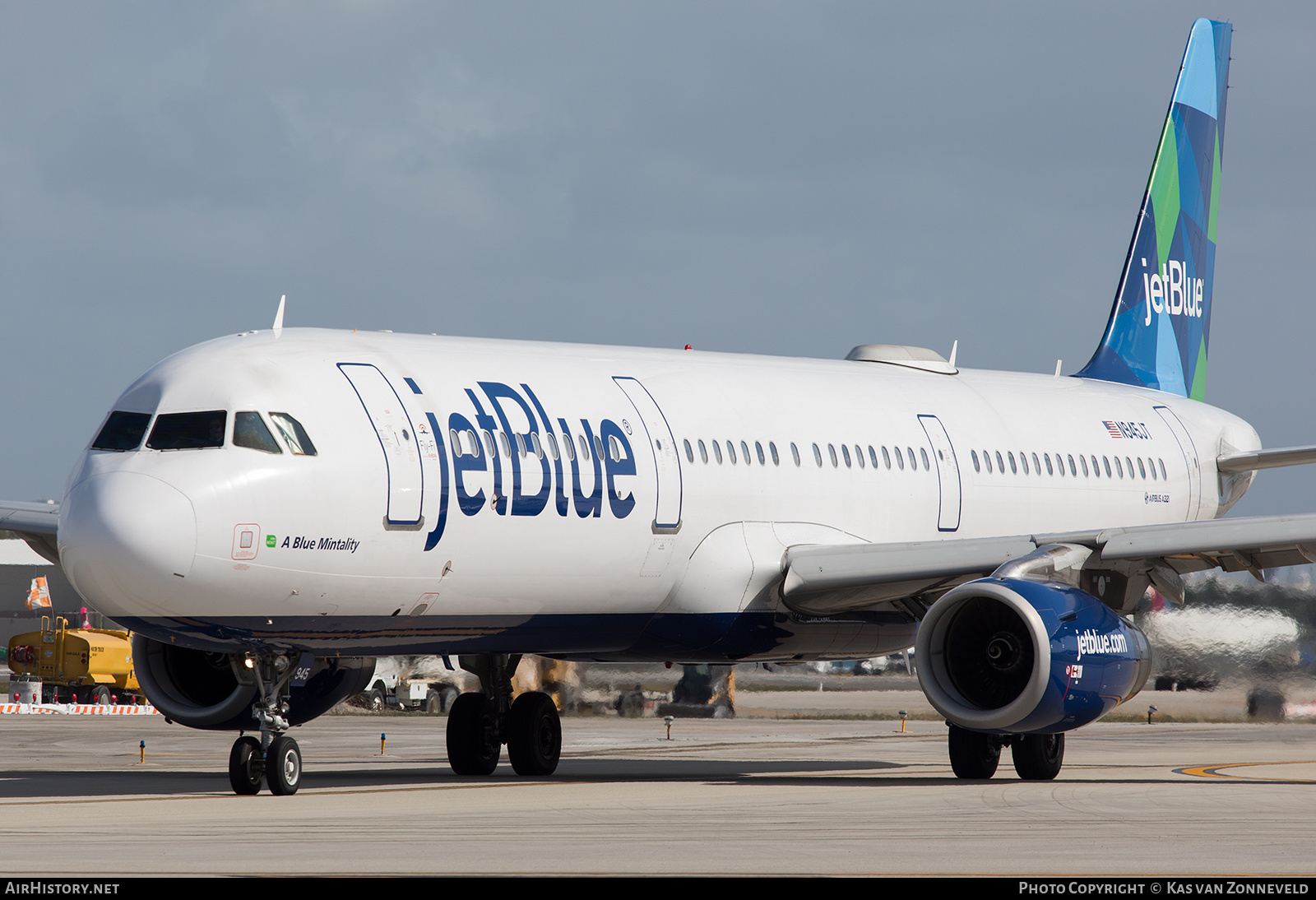 Aircraft Photo of N945JT | Airbus A321-231 | JetBlue Airways | AirHistory.net #277140