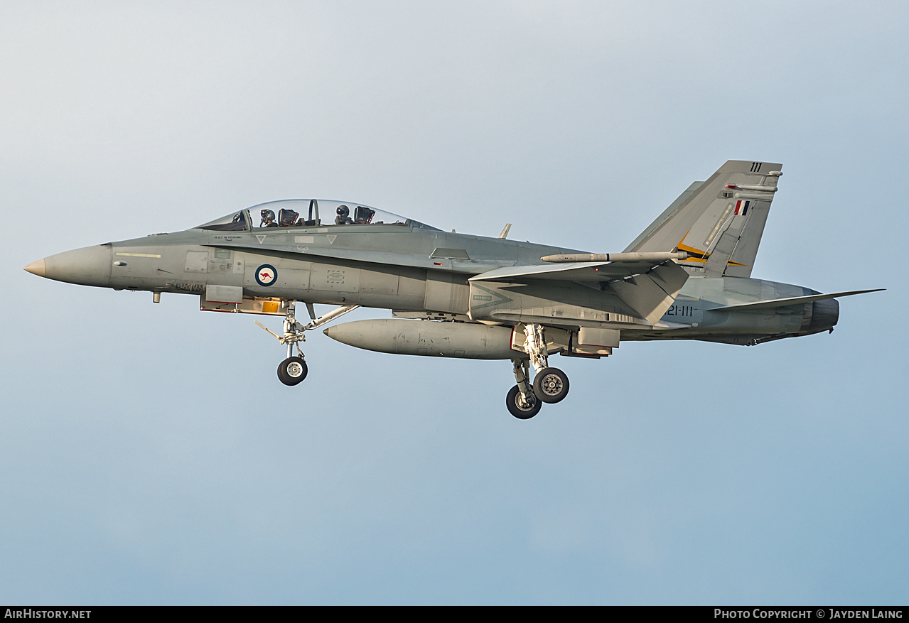 Aircraft Photo of A21-111 | McDonnell Douglas F/A-18B Hornet | Australia - Air Force | AirHistory.net #277141