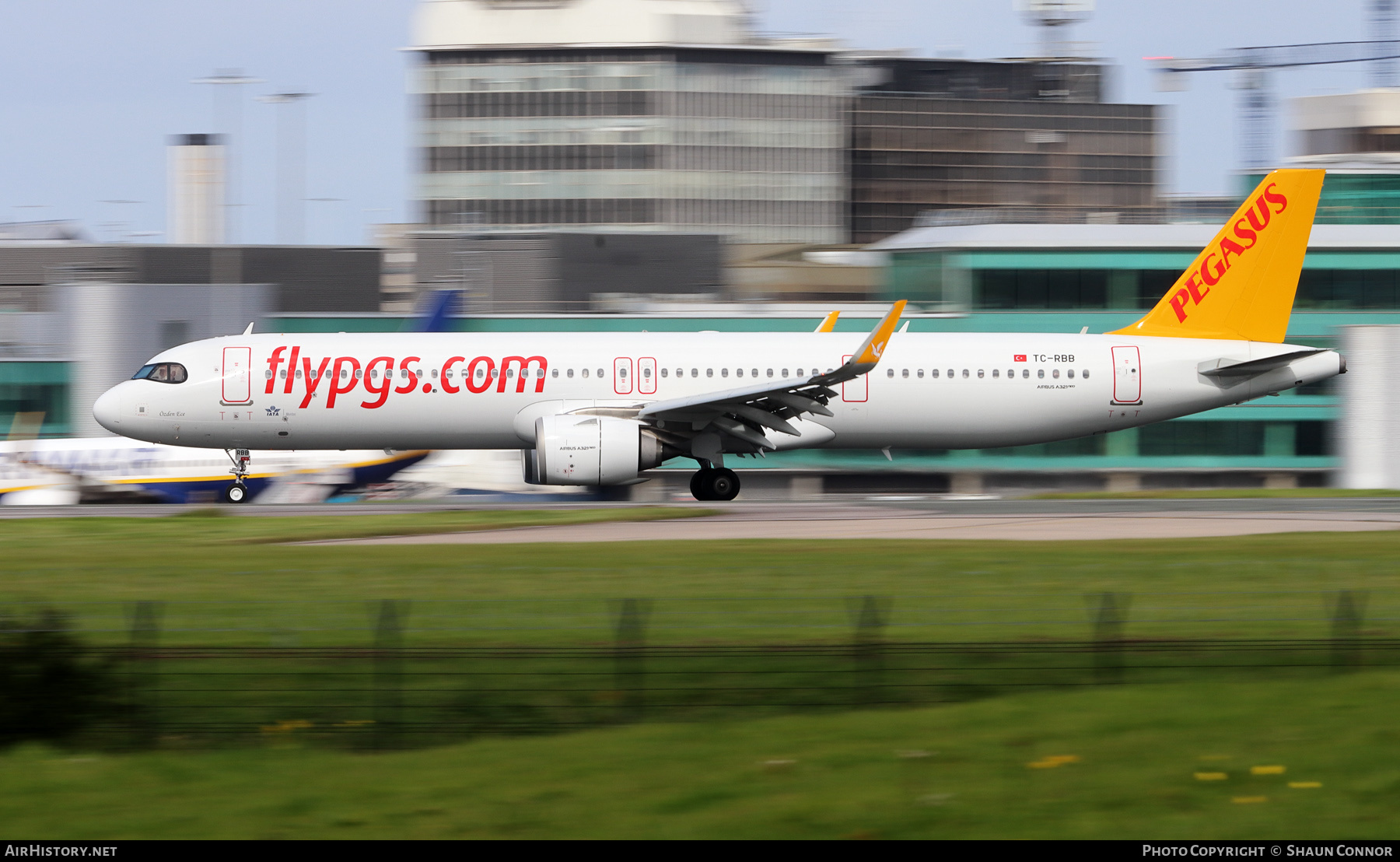 Aircraft Photo of TC-RBB | Airbus A321-251NX | Pegasus Airlines | AirHistory.net #277216