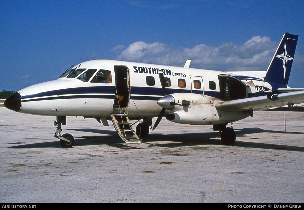 Aircraft Photo of N302EB | Embraer EMB-110P1 Bandeirante | Southern Express | AirHistory.net #277218