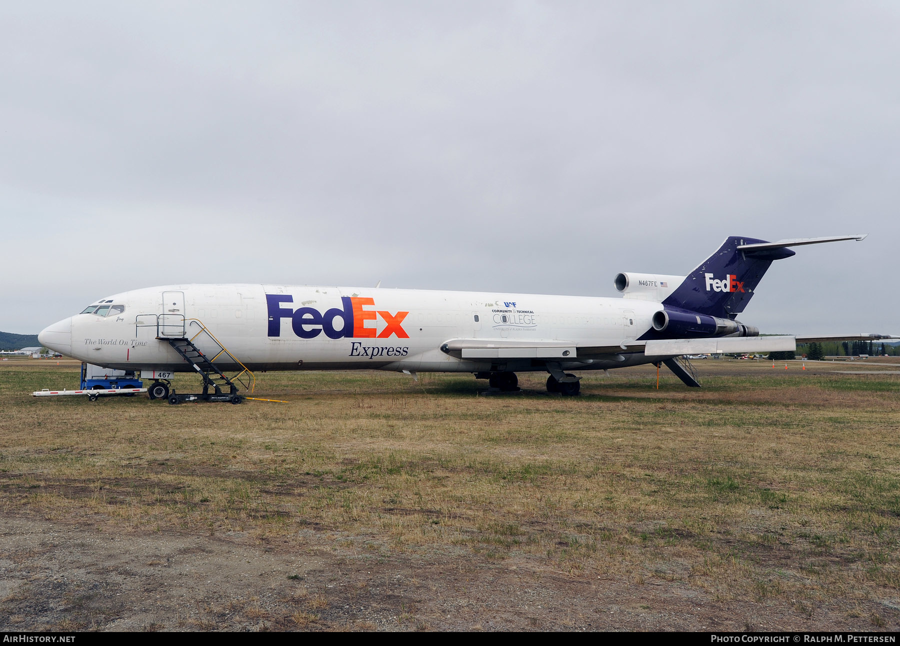 Aircraft Photo of N467FE | Boeing 727-225(F) | FedEx Express | AirHistory.net #277225